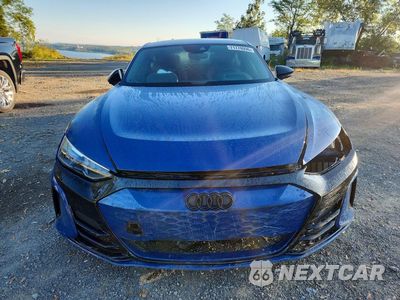 Piąte zdjęcie samochodu w środku: 2024 AUDI RS E-TRON GT VIN:WAUBHBFW3R7900076 - miniatura