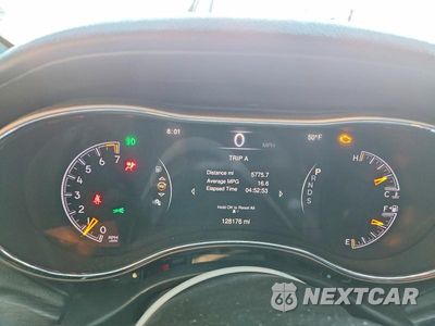 Zdjęcie 9 z 13 samochodu: 2014 JEEP GRAND CHEROKEE SUMMIT VIN:1C4RJFJG7EC329674 - miniatura