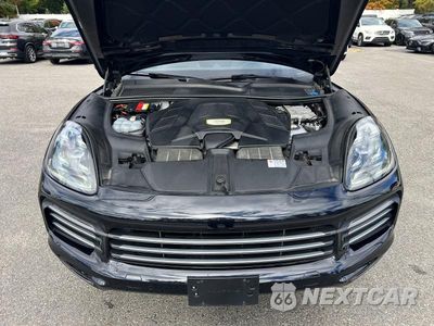 Zdjęcie 8 z 10 samochodu: 2019 PORSCHE CAYENNE SE HYBRID VIN:WP1AE2AY0KDA52163 - miniatura