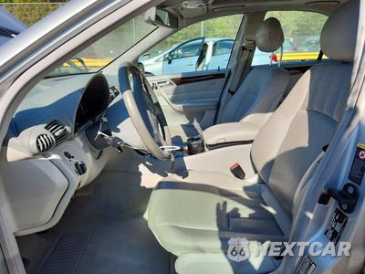 Zdjęcie 7 z 12 samochodu: 2005 MERCEDES-BENZ C 320 4MATIC VIN:WDBRF84J55F561644 - miniatura