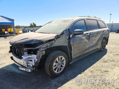 2025 TOYOTA SIENNA XLE 7-PASSENGER 5TDJSKFC6SS225955 - główne zdjęcie licytacji z USA - miniatura