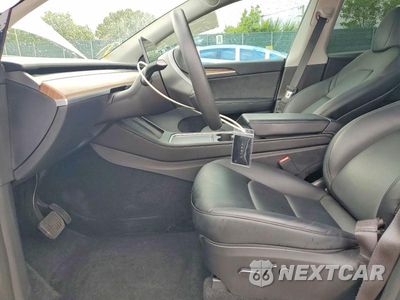 Zdjęcie 7 z 12 samochodu: 2023 TESLA MODEL Y VIN:7SAYGDEE6PF854161 - miniatura
