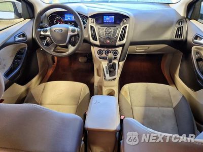 Zdjęcie 8 z 12 samochodu: 2012 FORD FOCUS SE VIN:1FAHP3F26CL444355 - miniatura