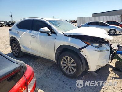 Czwarte zdjęcie samochodu z boku: 2017 LEXUS NX 200T BASE VIN:JTJYARBZ0H2066772 - miniatura