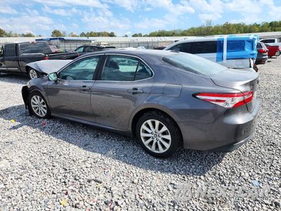 Drugie zdjęcie samochodu z przodu: 2020 TOYOTA CAMRY LE VIN:4T1C11AK6LU871865 - miniatura