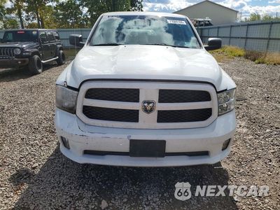 Piąte zdjęcie samochodu w środku: 2017 RAM 1500 ST VIN:1C6RR7FG4HS674380 - miniatura