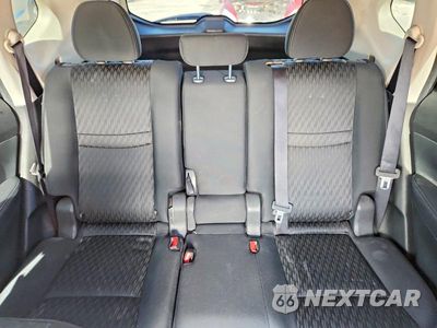 Zdjęcie 10 z 13 samochodu: 2017 NISSAN ROGUE SV VIN:KNMAT2MV7HP542230 - miniatura