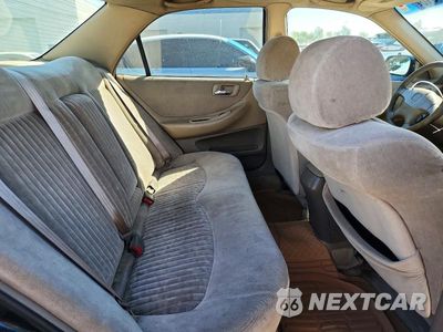 Zdjęcie 10 z 12 samochodu: 1998 HONDA ACCORD EX VIN:1HGCG6671WA095205 - miniatura