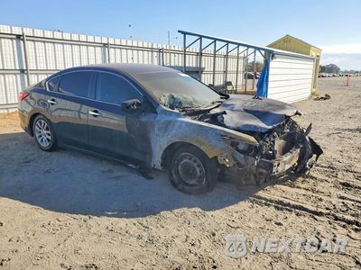 Czwarte zdjęcie samochodu z boku: 2017 NISSAN ALTIMA 2.5 S VIN:1N4AL3AP4HN349885 - miniatura