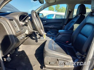 Zdjęcie 7 z 13 samochodu: 2022 GMC CANYON AT4 VIN:1GTG6FEN6N1176198 - miniatura