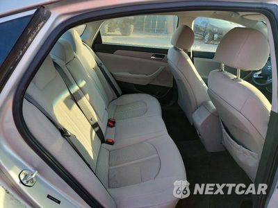 Zdjęcie 10 z 12 samochodu: 2019 HYUNDAI SONATA SE VIN:5NPE24AF9KH819606 - miniatura