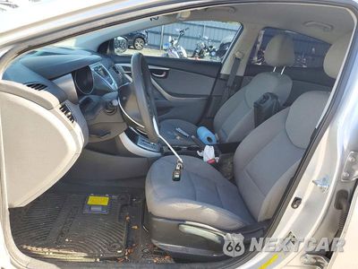 Zdjęcie 7 z 12 samochodu: 2012 HYUNDAI ELANTRA GLS VIN:5NPDH4AE3CH062429 - miniatura