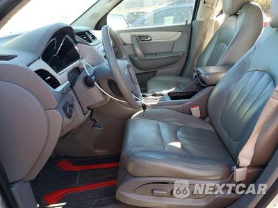 Zdjęcie 7 z 14 samochodu: 2016 CHEVROLET TRAVERSE LS VIN:1GNKRFKD2GJ298063 - miniatura