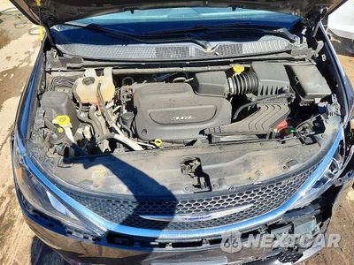 Zdjęcie 12 z 13 samochodu: 2017 CHRYSLER PACIFICA TOURING L PLUS VIN:2C4RC1EG0HR851145 - miniatura