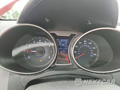Zdjęcie 9 z 13 samochodu: 2012 HYUNDAI VELOSTER BASE VIN:KMHTC6AD1CU032750 - miniatura