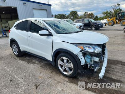Czwarte zdjęcie samochodu z boku: 2018 HONDA HR-V LX VIN:3CZRU5H3XJM723810 - miniatura