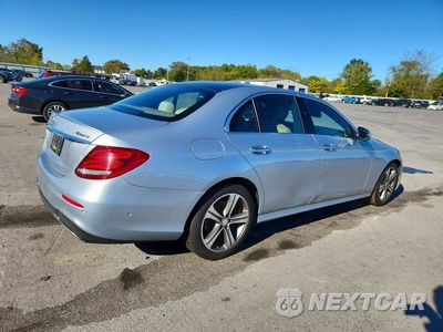 Trzecie zdjęcie samochodu z tyłu: 2017 MERCEDES-BENZ E 300 4MATIC VIN:WDDZF4KBXHA110271 - miniatura