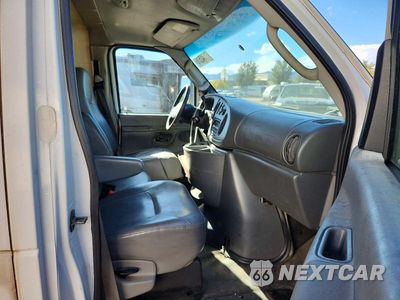 Zdjęcie 11 z 13 samochodu: 2007 FORD ECONOLINE E450 SUPER DUTY CUTAWAY VAN VIN:1FDXE45S07DA18028 - miniatura