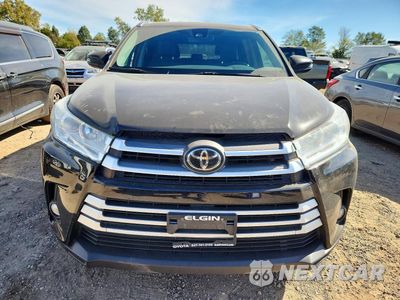Piąte zdjęcie samochodu w środku: 2019 TOYOTA HIGHLANDER XLE VIN:5TDJZRFH9KS592719 - miniatura