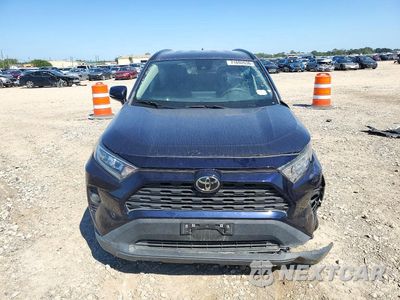 Piąte zdjęcie samochodu w środku: 2021 TOYOTA RAV4 XLE VIN:2T3W1RFV4MW112672 - miniatura