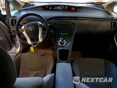 Zdjęcie 8 z 12 samochodu: 2010 TOYOTA PRIUS II VIN:JTDKN3DU6A5003806 - miniatura