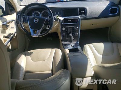 Zdjęcie 8 z 12 samochodu: 2012 VOLVO S60 T5 VIN:YV1622FS8C2129549 - miniatura
