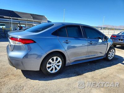 Trzecie zdjęcie samochodu z tyłu: 2026 TOYOTA COROLLA LE VIN:5YFB4MDE6TP482820 - miniatura
