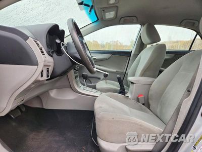 Zdjęcie 7 z 13 samochodu: 2012 TOYOTA COROLLA LE VIN:2T1BU4EE7CC803567 - miniatura