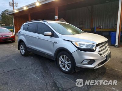 Czwarte zdjęcie samochodu z boku: 2018 FORD ESCAPE SE VIN:1FMCU9GD3JUD37069 - miniatura