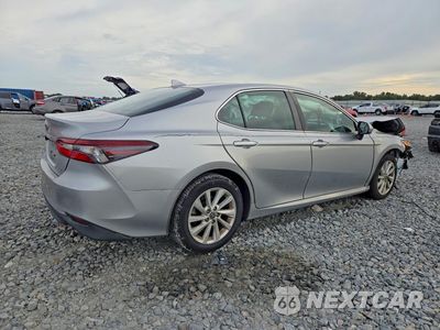 Trzecie zdjęcie samochodu z tyłu: 2023 TOYOTA CAMRY LE VIN:4T1C11AK2PU092517 - miniatura