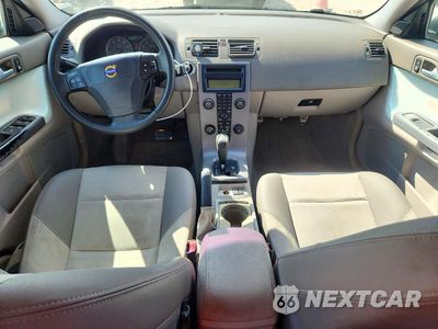 Zdjęcie 8 z 12 samochodu: 2006 VOLVO S40 2.4I VIN:YV1MS382962195574 - miniatura