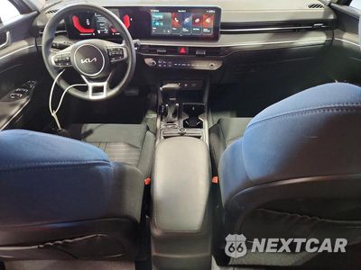 Zdjęcie 8 z 12 samochodu: 2025 KIA K5 LXS VIN:KNAG24J79S5383368 - miniatura
