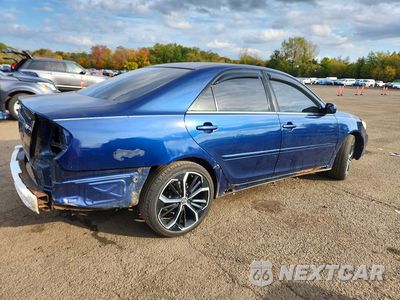 Trzecie zdjęcie samochodu z tyłu: 2005 TOYOTA CAMRY LE VIN:4T1BE32K35U059596 - miniatura