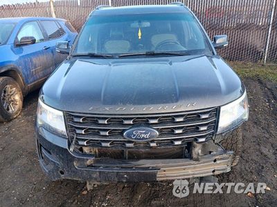 Piąte zdjęcie samochodu w środku: 2017 FORD EXPLORER XLT VIN:1FM5K8D8XHGE17753 - miniatura