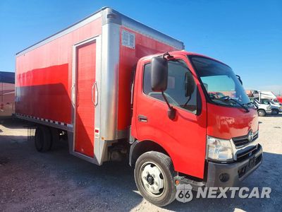 Czwarte zdjęcie samochodu z boku: 2018 HINO 195 BOX TRUCK VIN:JHHSDM2H8JK006297 - miniatura