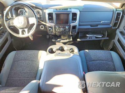 Zdjęcie 8 z 12 samochodu: 2018 RAM 1500 SLT VIN:1C6RR7GG1JS249445 - miniatura