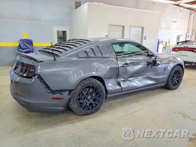 Trzecie zdjęcie samochodu z tyłu: 2014 FORD MUSTANG BASE VIN:1ZVBP8AM8E5298244 - miniatura