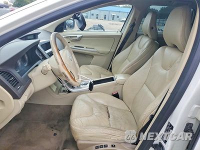Zdjęcie 7 z 13 samochodu: 2010 VOLVO XC60 T6 VIN:YV4992DZ5A2032320 - miniatura