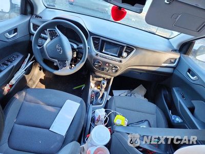 Zdjęcie 8 z 12 samochodu: 2018 HYUNDAI ACCENT SE VIN:3KPC24A3XJE024144 - miniatura