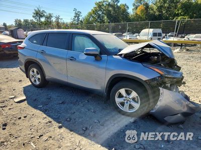 Czwarte zdjęcie samochodu z boku: 2023 TOYOTA HIGHLANDER HYBRID LE VIN:5TDZARAHXPS520436 - miniatura