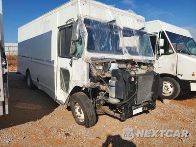 Czwarte zdjęcie samochodu z boku: 2022 FREIGHTLINER CHASSIS M LINE WALK-IN VAN VIN:4UZAANFD0NCNJ8832 - miniatura