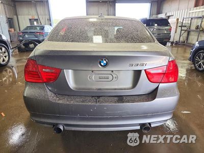 Zdjęcie 6 z 12 samochodu: 2011 BMW 335 XI VIN:WBAPL5G5XBNN23999 - miniatura