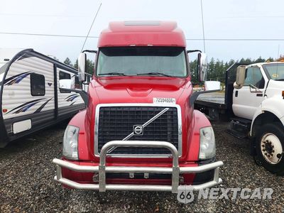 Piąte zdjęcie samochodu w środku: 2013 VOLVO VN VNL VIN:4V4NC9EH2DN569445 - miniatura