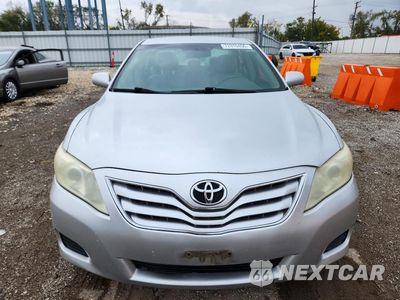 Piąte zdjęcie samochodu w środku: 2011 TOYOTA CAMRY LE VIN:4T1BF3EK1BU124434 - miniatura