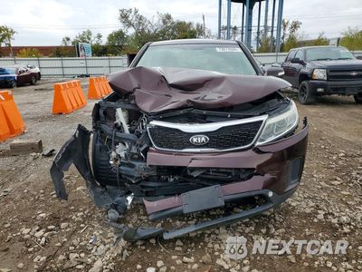 Piąte zdjęcie samochodu w środku: 2015 KIA SORENTO LX VIN:5XYKT3A60FG642922 - miniatura