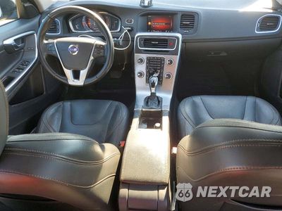 Zdjęcie 8 z 13 samochodu: 2018 VOLVO V60 CROSS COUNTRY PREMIER VIN:YV440MWK3J2044336 - miniatura