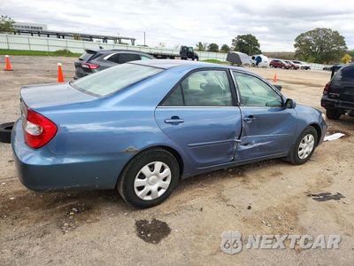 Trzecie zdjęcie samochodu z tyłu: 2002 TOYOTA CAMRY LE VIN:4T1BE32K82U528533 - miniatura