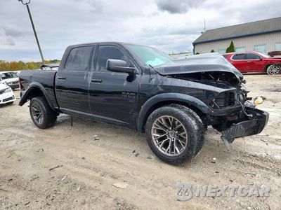 Czwarte zdjęcie samochodu z boku: 2020 RAM 1500 CLASSIC WARLOCK VIN:1C6RR6LGXLS156314 - miniatura