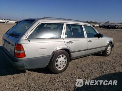 Trzecie zdjęcie samochodu z tyłu: 1987 MERCEDES-BENZ 300 TDT VIN:WDBEB93D1HF020171 - miniatura