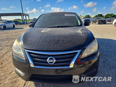 Piąte zdjęcie samochodu w środku: 2014 NISSAN SENTRA S VIN:3N1AB7AP5EY228756 - miniatura